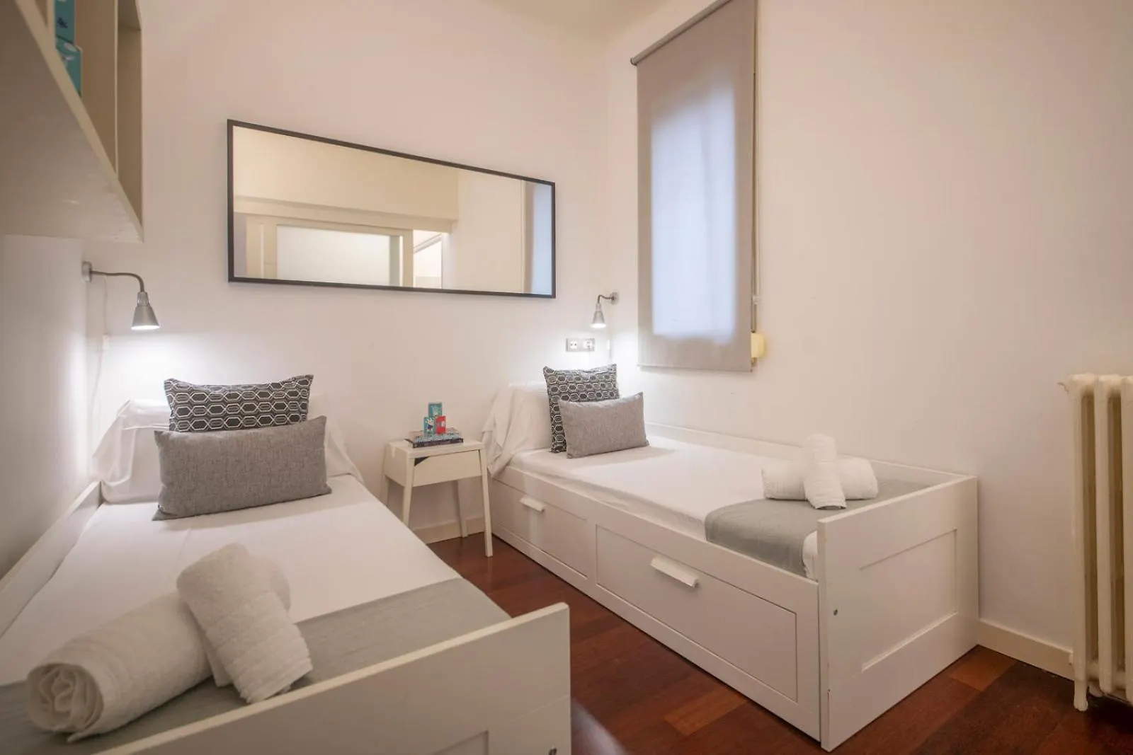 Apartamento De 3 Habitaciones En Sant Antoni Barcelona Apartment